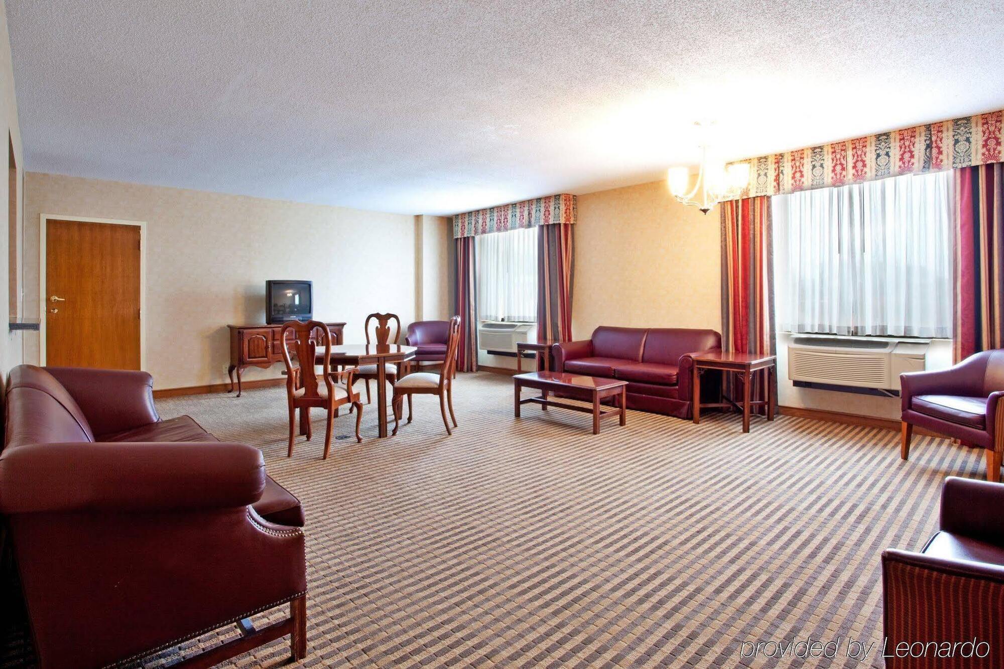 Lynchburg Grand Hotel Екстер'єр фото